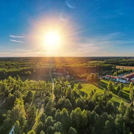 Santa Natura & Hotel Nowa Wies (Zyrardow)