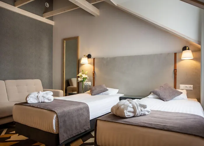 Hotel Santa Natura & Nowa Wies (Zyrardow)