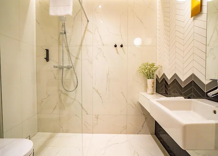 Santa Natura & 4* Nowa Wies (Zyrardow)